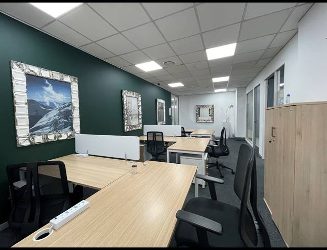 129M² OFFICE TO LET IN SANDTON CENTRAL